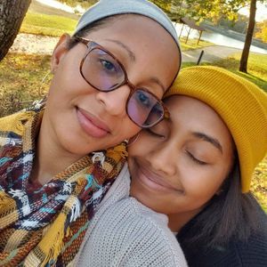 Meet your Posher, Damisi